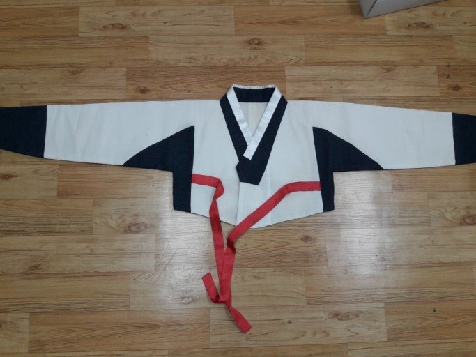 Jeogori samhoijang, hanbok femme
