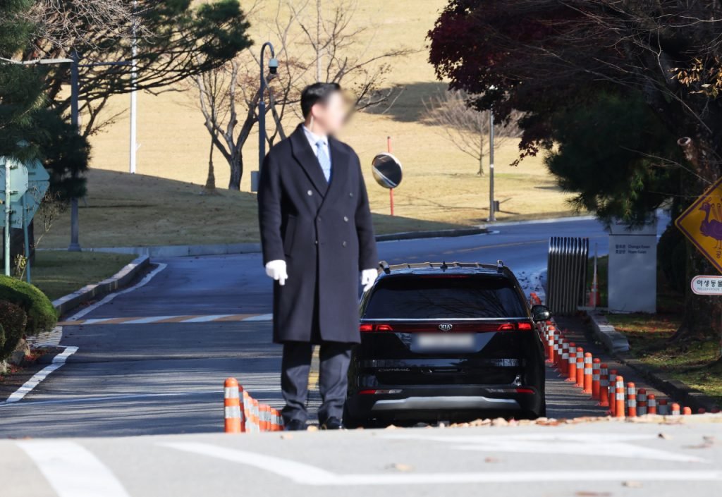 Photo prise près du musée d'art Hoam à Yongin (Gyeonggi) où a eu lieu la 36e cérémonie commémorative de Lee Byung-chuk (Yonhap).
