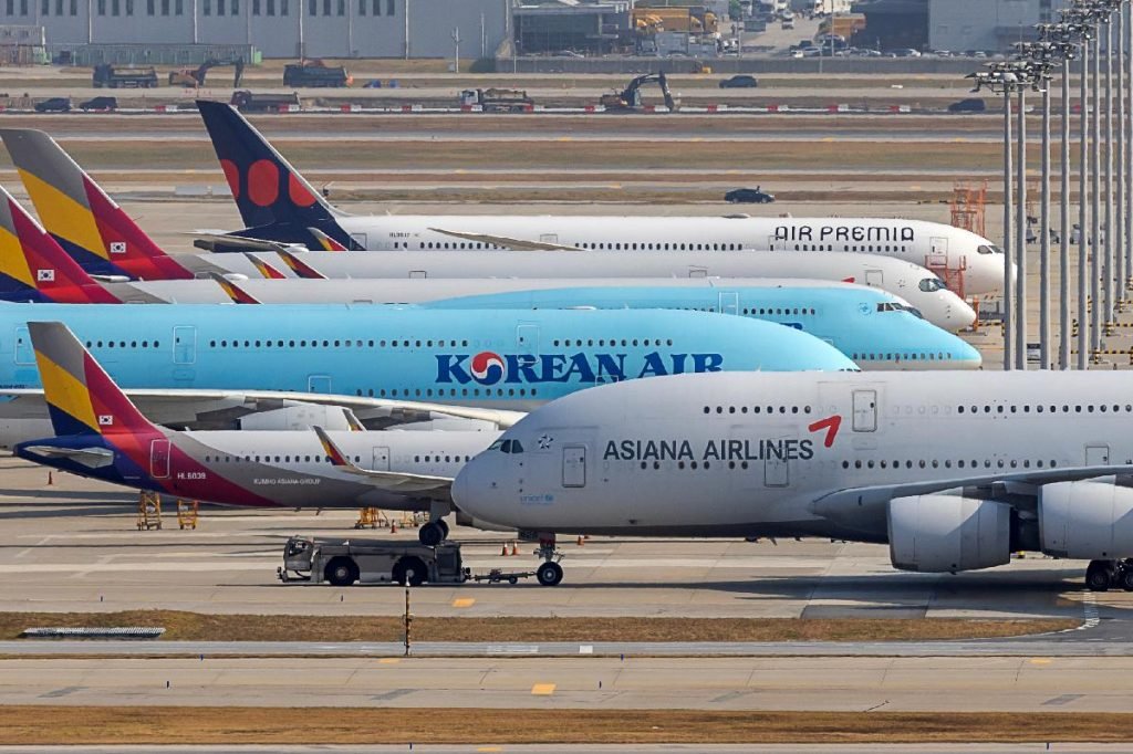 Des avions de Korean Air et Asiana Airlines sur le tarmac en Corée du Sud (©Yonhap).