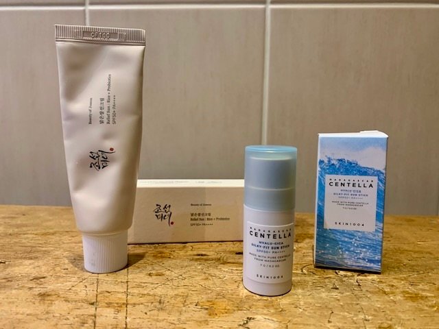 tube de crème solaire coréenne Beauty of Joseon et stick solaire SKIN1004.