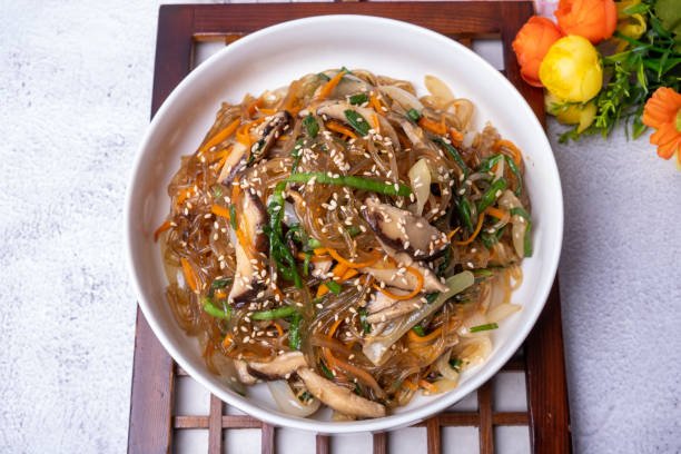 Japchae (©hot8030).
