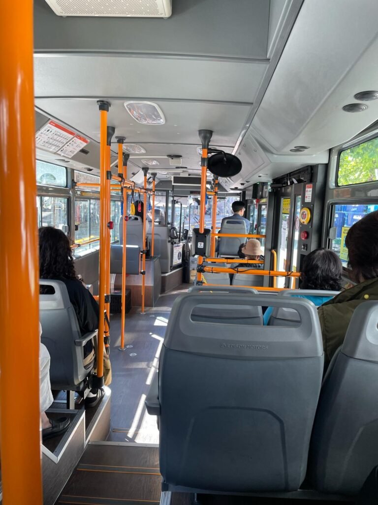 Intérieur d'un bus en Corée du Sud (©Sylvain Colas).